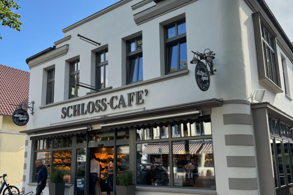 Wiedereröffnung: Schlosscafé in Rastede